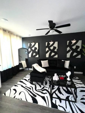 Luxurious 4 bed 2 bath house near Downtown Houston